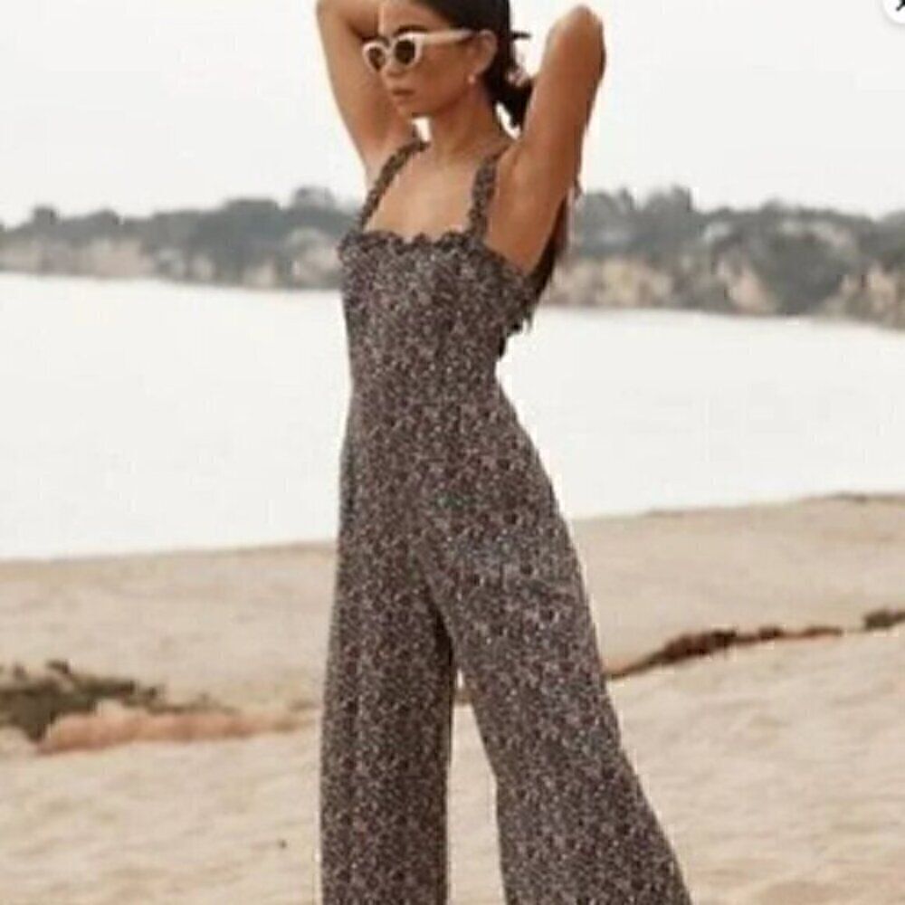 Charlie Holiday Women's Mason Jumpsuit, Festive Floral Dark, M - Picture 8 of 8